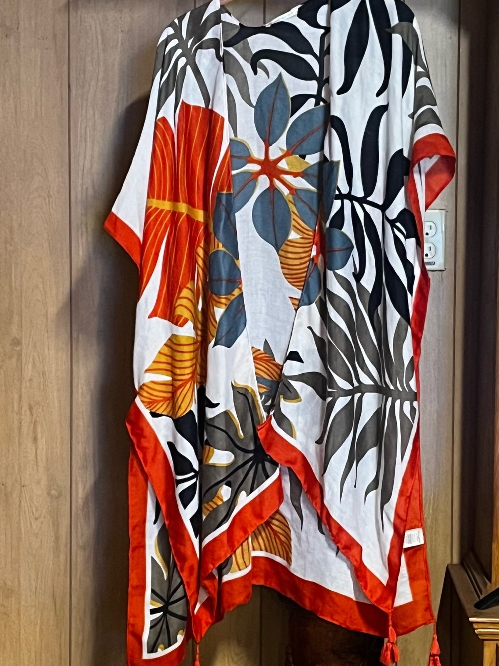 Do everything in love Lightweight Sheer Tropical Print Wrap White & Orange Trim